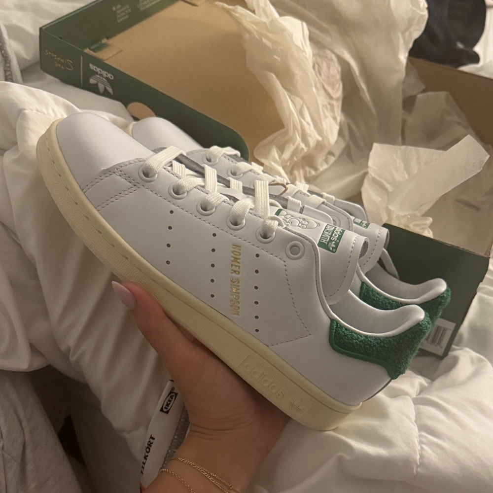 Adidas Stan Smith x Homer Simpson